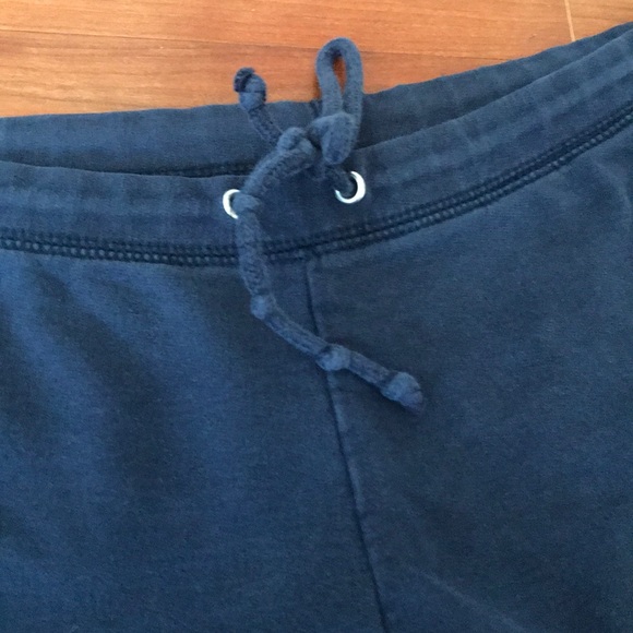 Work out bottoms is pajama bottoms - Picture 2 of 5